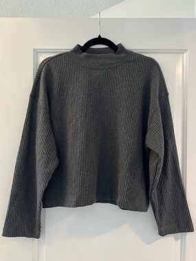 Gap Sweater